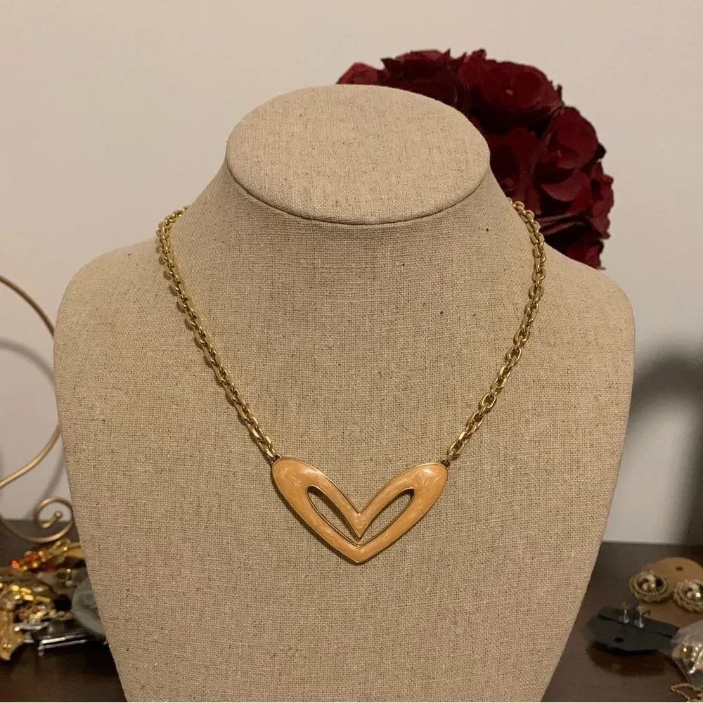 MONET signed gold tone enamel heart choker chain necklace